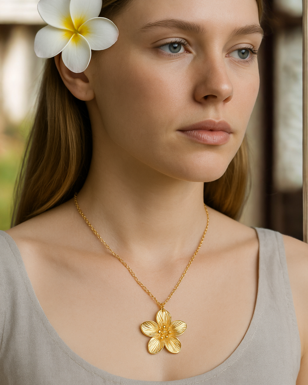 Collana Frangipani in acciaio dorato