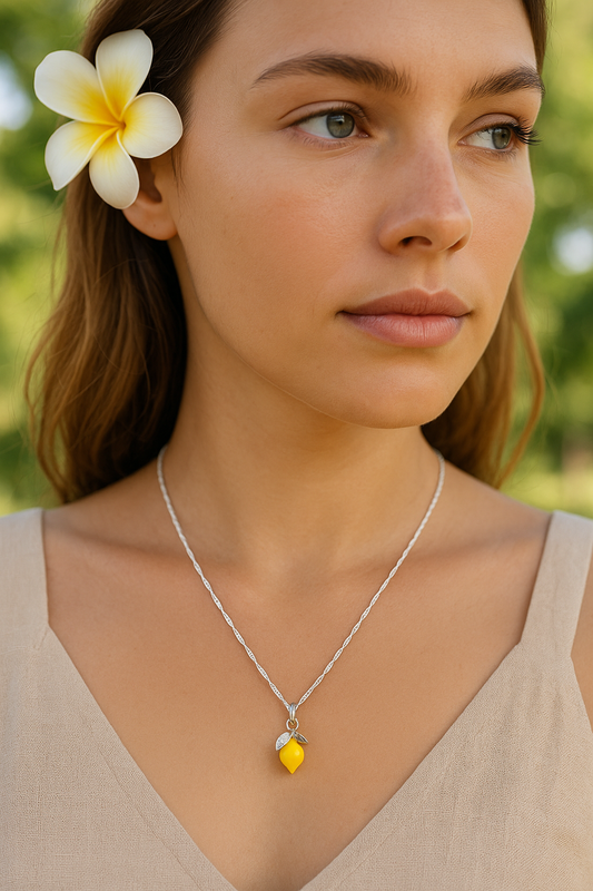 ''Signora i limoni!” – Catenina in argento riciclato con charm in argento smaltato